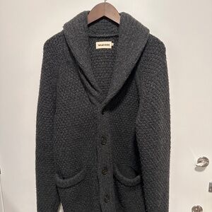 Taylor Stitch: Fisherman Shawl Cardigan in Heather Coal Merino (size L, 42)